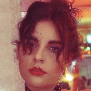 Nan De Miguel, 29 (R＆B歌手)