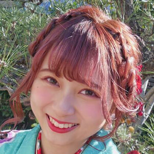 Nanako, 27 (YouTube明星)