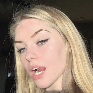 Naomi Skye, 22 (TikTok Star)