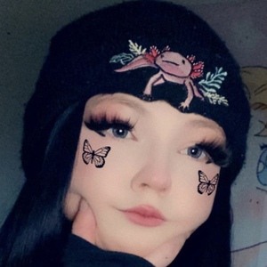 Naomie McGuffee, 21 (TikTok明星)