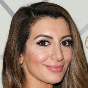 Nasim Pedrad, 43 (Actrice de télévision)