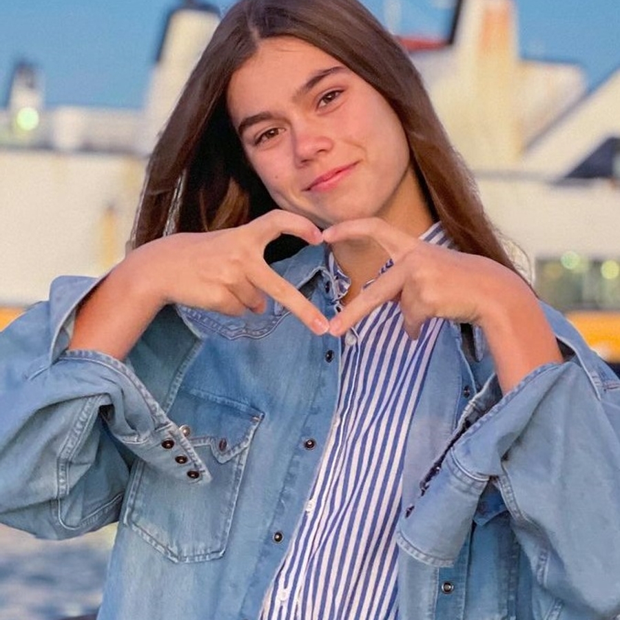 Nastya Odnovol, 15 (YouTube Star)