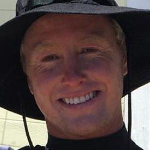 Nat Young, 77 (冲浪者)