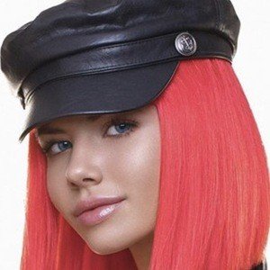 Nata Lee, 26 (Model)