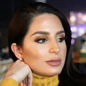 Natalia Itani, 39 (Instagram Star)