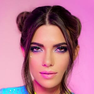 Natalia Lugo, 33 (YouTube明星)