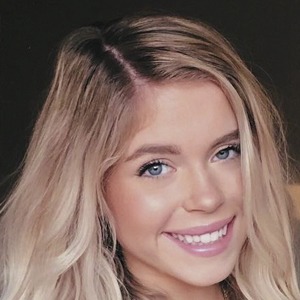 Natalie Anderson, 22 (TikTok Star)