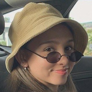 Natalie Esposito image 7