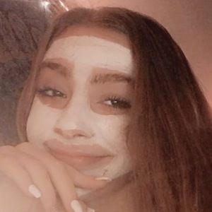 Natalie Grace, 19 (TikTok Star)