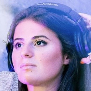 Natalie Jane image 7