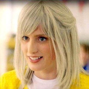 Natalie Madsen, 40 (Comédien)