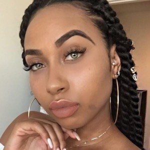 Natalie Odell, 31 (Ngôi sao Instagram)