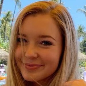 Natalie Reese, 23 (TikTok明星)