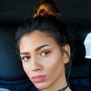 Natalie Sallaum, 27 (Instagram Star)