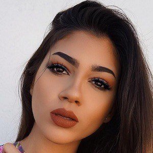 Natalie Sallaum, 27 (Instagram Star)