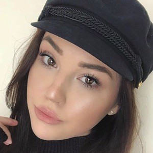 natashajanewood image 8