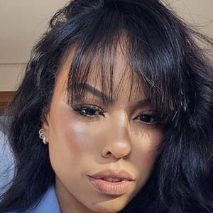 Nathália Nogueira, 35 (YouTube Star)