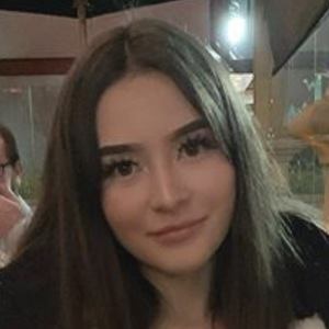 Nathaly Cuevas, 22 (YouTube明星)