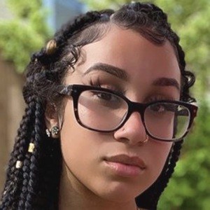 nauti.nadia, 24 (Star d'Instagram)