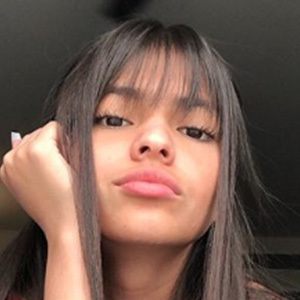 Naylea Valentina image 2