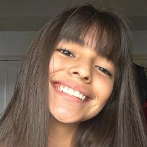 Naylea Valentina image 6