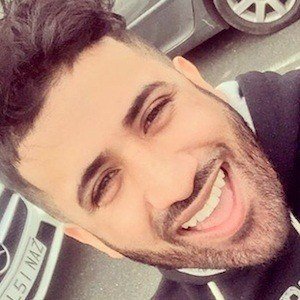 Naz Izi, 39 (Instagram Star)