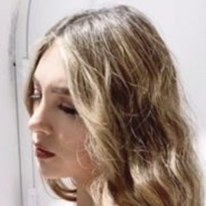 Nea Paz, 29 (YouTube Star)