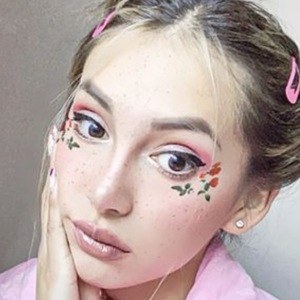 Nea Paz, 29 (Звезда Youtube)