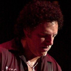 Neal Schon, 71 (Гитарист)