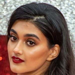 Neelam Gill, 30 (Modella)