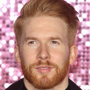 Neil Jones, 40 (Танцовщик)