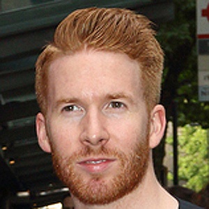 Neil Jones, 42 (Танцовщик)