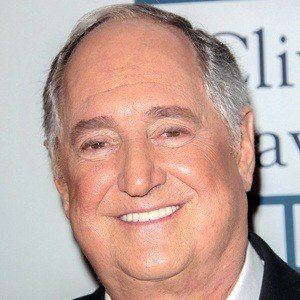 Neil Sedaka, 86 (Chanteuse pop)