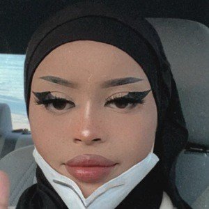 Neko Chan, 24 (TikTok明星)