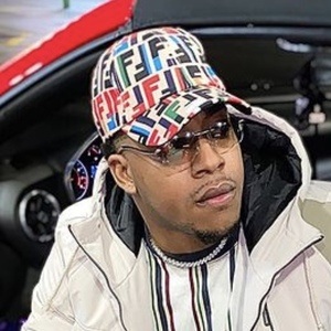 nellandbando, 29 (TikTok Star)