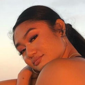 nellasauce, 30 (TikTok明星)