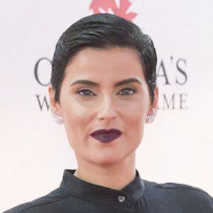 Nelly Furtado, 46 (Pop Zangers)