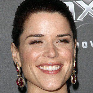 Neve Campbell image 2