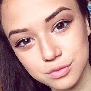 Nia Pickering image 3