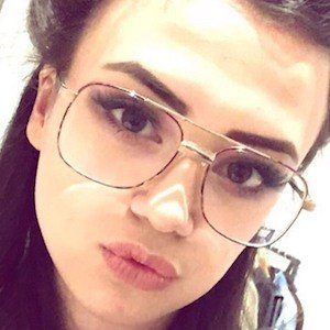 Nia Pickering image 5