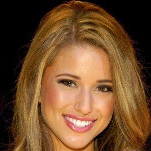 Nia Sanchez, 35 (Участник конкурса)