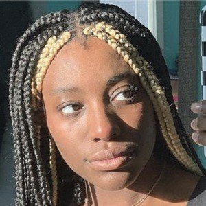 Nia Stanford, 24 (TikTok明星)