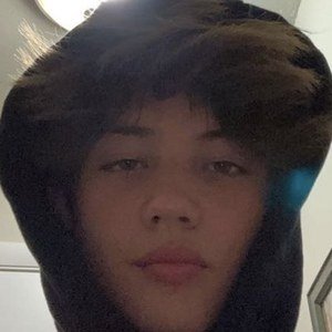 Nicho Jakub, 19 (TikTok Star)