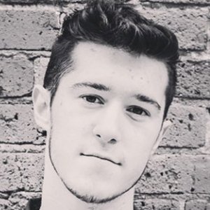 Nick Buongiovanni, 33 (Estrella de YouTube)