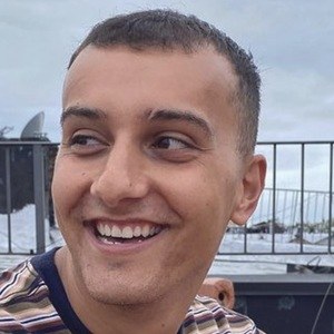 Nick Burrage, 32 (舞台演员)