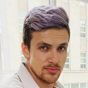 Nick Zhurav, 31 (Instagram Star)