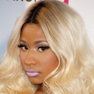 Birth Charts of Celebrities born on 8 Dicembre
