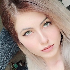 Nicki Taylor, 30 (Twitch Star)