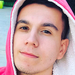 NickTheBullsFan, 28 (YouTube Star)