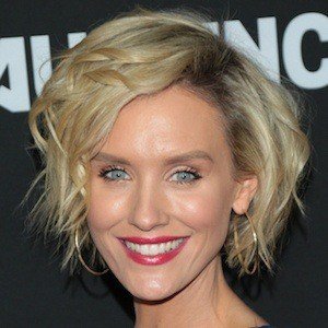 Nicky Whelan image 4